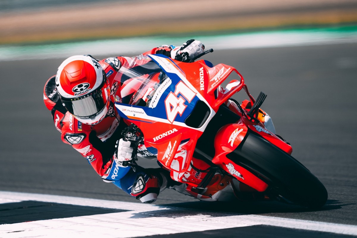 Алеш Эспаргаро на новом Honda RC213V выйдет на Гран-При Каталонии Алеш Эспаргаро на новом Honda RC213V выйдет на Гран-При Каталонии
