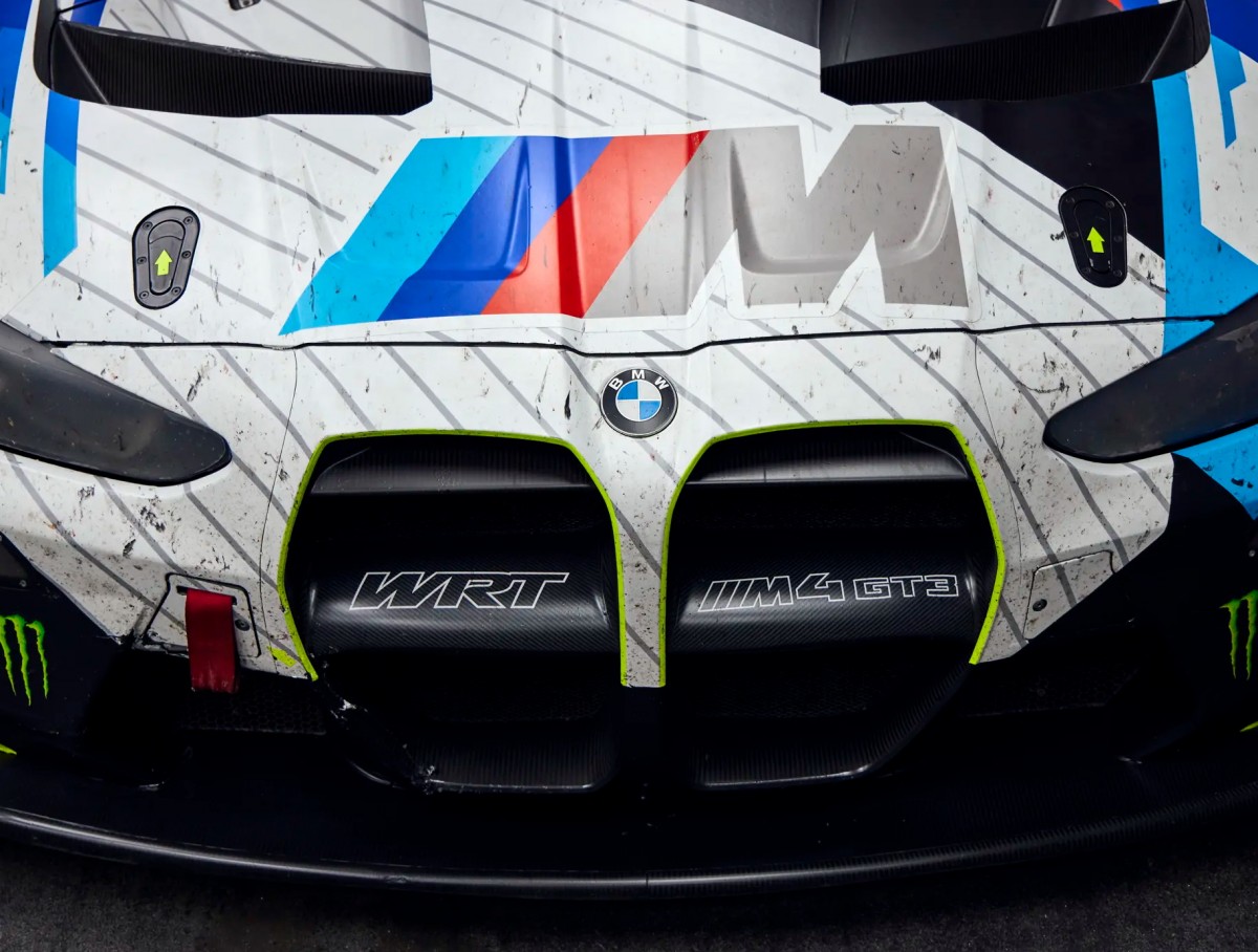 BMW M4 GT3 Валентино Росси выставлен на продажу BMW M4 GT3 Валентино Росси выставлен на продажу