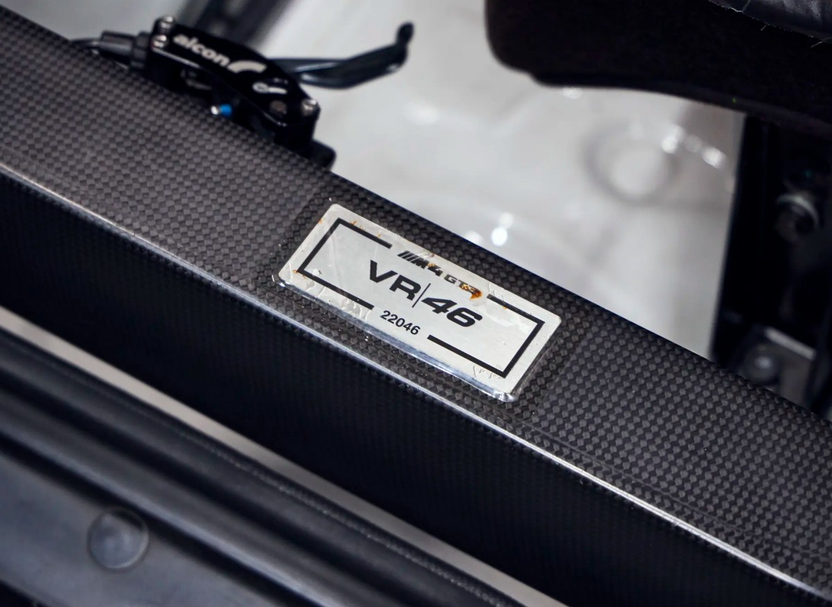 BMW M4 GT3 Валентино Росси выставлен на продажу BMW M4 GT3 Валентино Росси выставлен на продажу