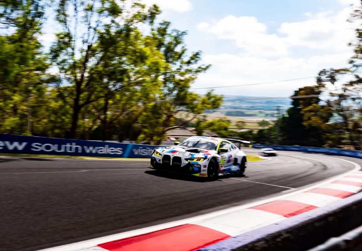 BMW M4 GT3 Валентино Росси выставлен на продажу BMW M4 GT3 Валентино Росси выставлен на продажу