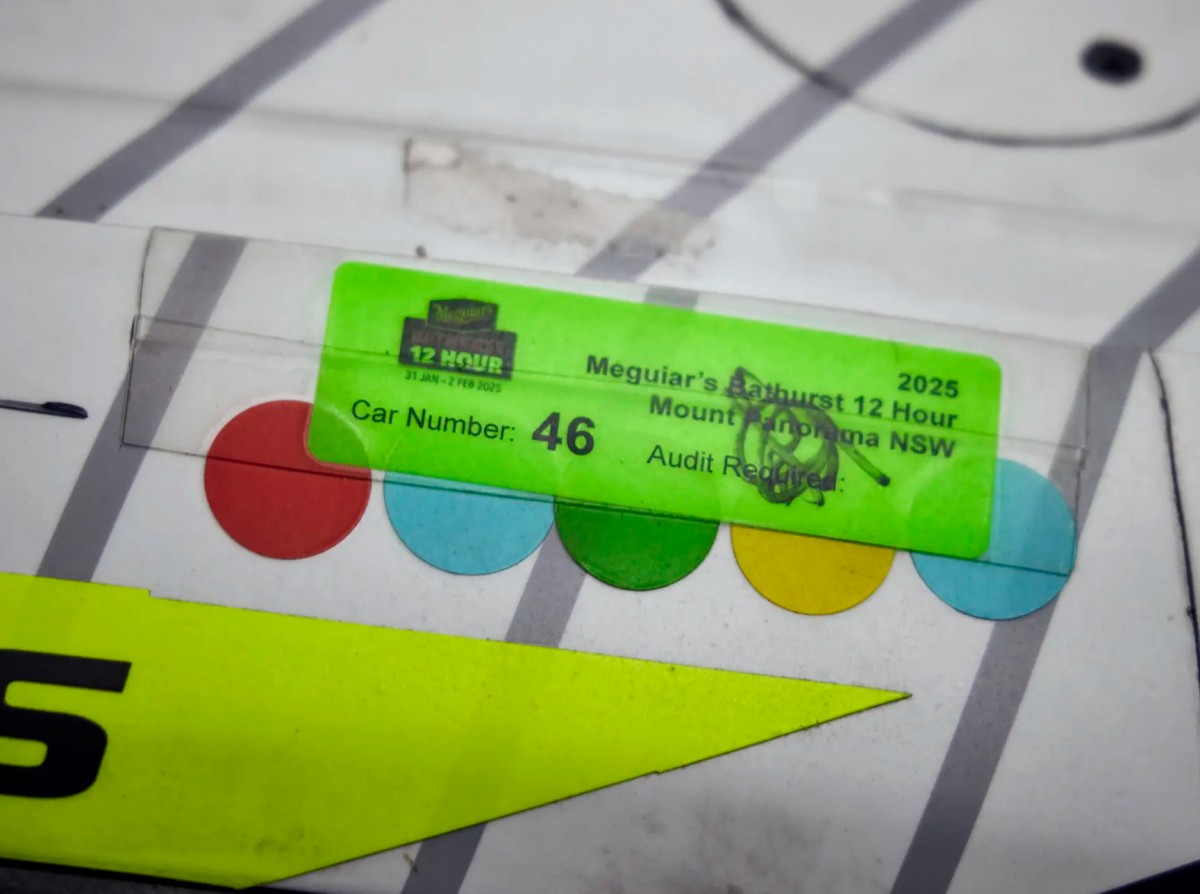 BMW M4 GT3 Валентино Росси выставлен на продажу BMW M4 GT3 Валентино Росси выставлен на продажу