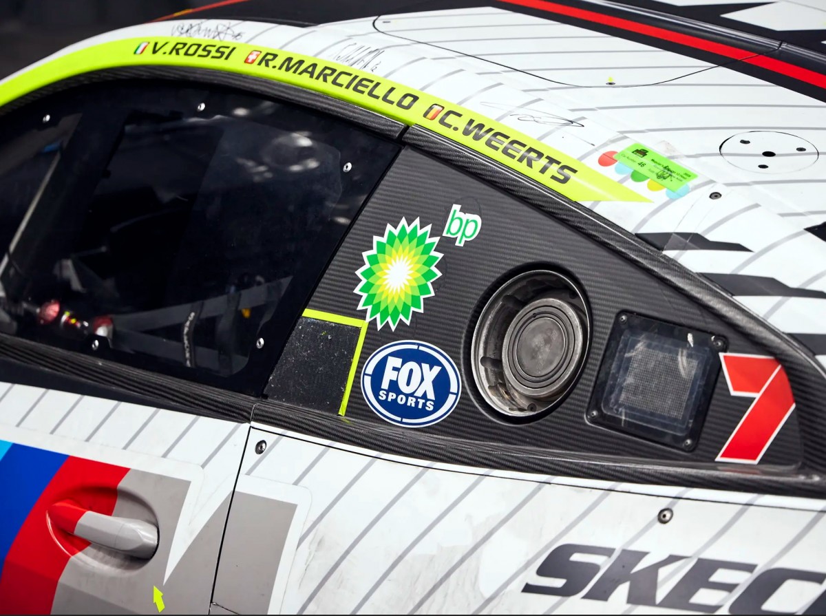 BMW M4 GT3 Валентино Росси выставлен на продажу BMW M4 GT3 Валентино Росси выставлен на продажу