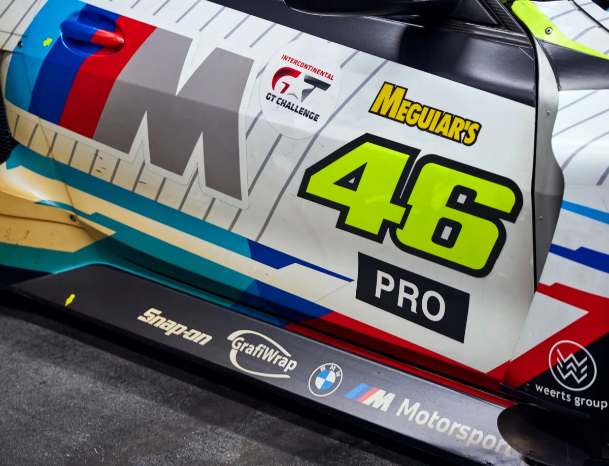 BMW M4 GT3 Валентино Росси выставлен на продажу BMW M4 GT3 Валентино Росси выставлен на продажу