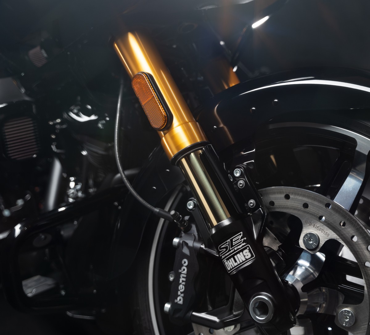 Вилка Ohlins для Harley-Davidson CVO Road Glide RR Вилка Ohlins для Harley-Davidson CVO Road Glide RR