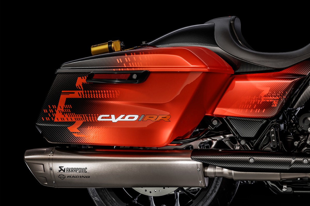 Кофры? Настоящие! Карбоновые кофры на Harley-Davidson CVO Road Glide RR Кофры? Настоящие! Карбоновые кофры на Harley-Davidson CVO Road Glide RR