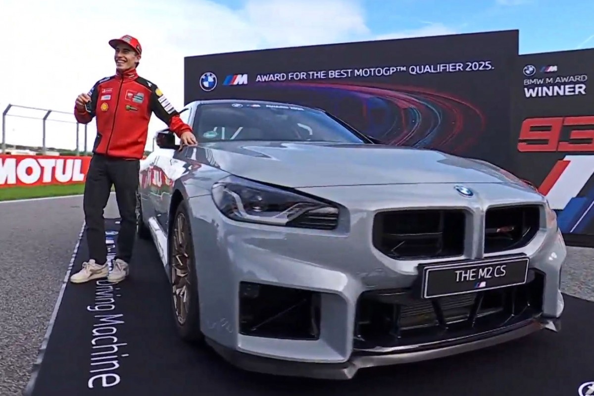 Марк Маркес получил ключи от нового BMW M2 CS Марк Маркес получил ключи от нового BMW M2 CS