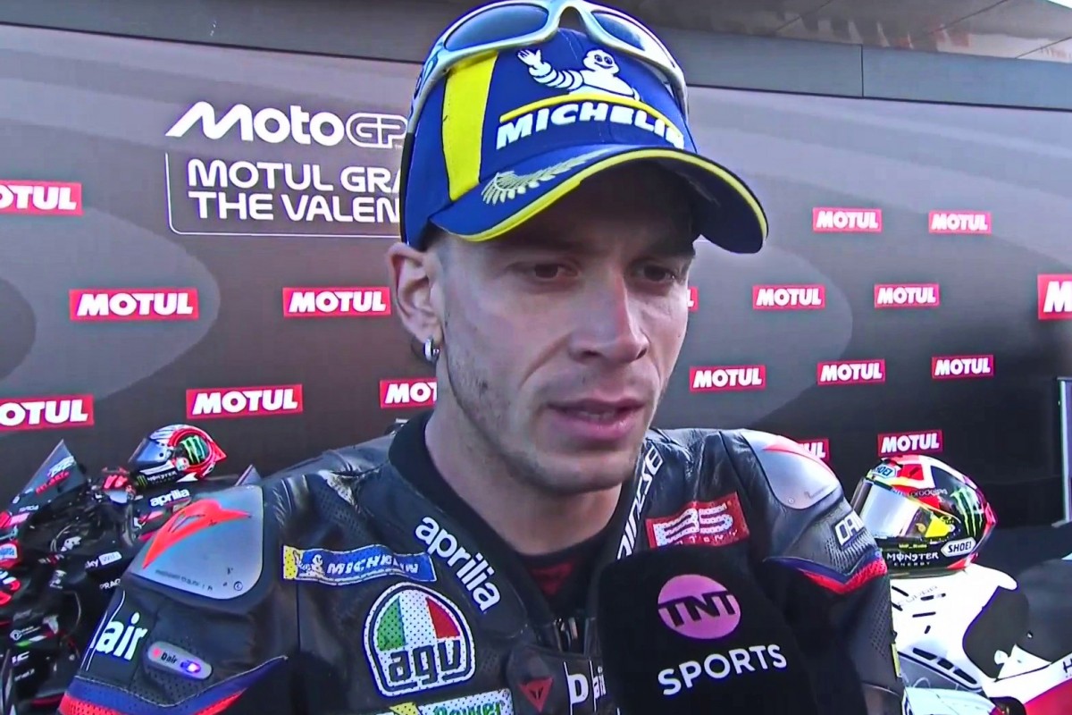 Марко Беццекки стартует с поул-позиции на финале MotoGP 2025 года в Валенсии Марко Беццекки стартует с поул-позиции на финале MotoGP 2025 года в Валенсии