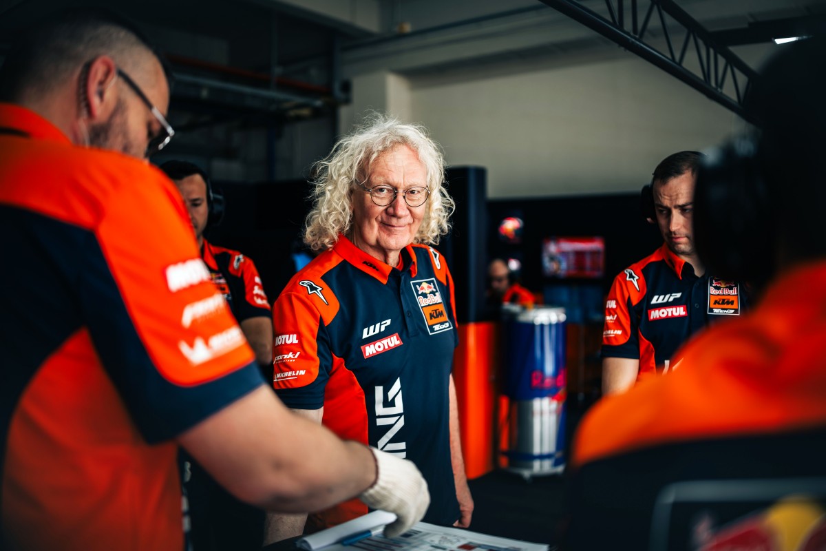 Ги Кулон, правая рука Эрве Поншараля, разработчик Tech3 Ги Кулон, правая рука Эрве Поншараля, разработчик Tech3