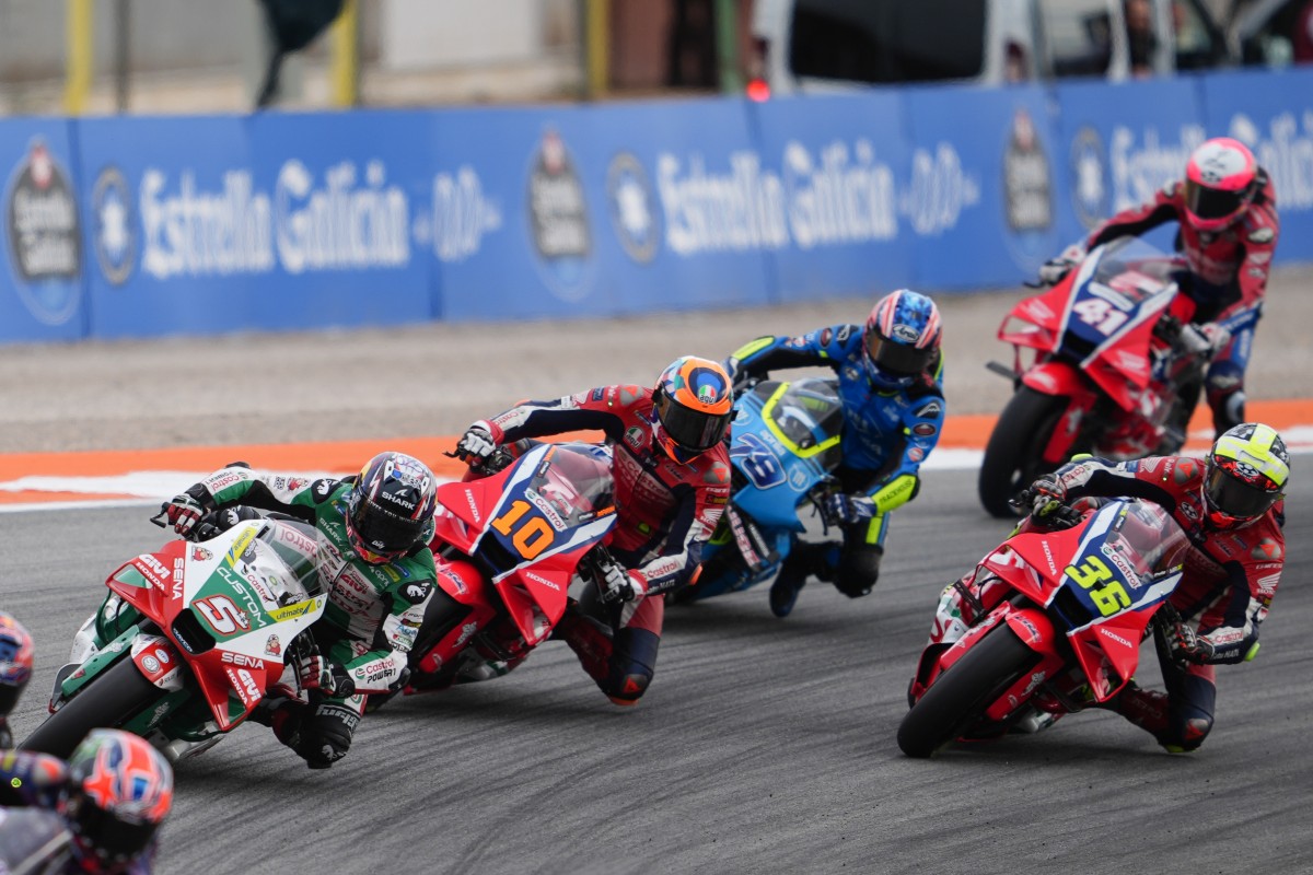 Гран-При Валенсии MotoGP 2025: Лука Марини достиг цели Honda! Гран-При Валенсии MotoGP 2025: Лука Марини достиг цели Honda!