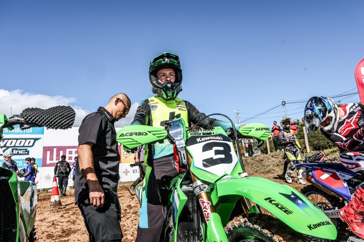 Чемпион MXGP 2025 года Роман Фебрве на финале чемпионата Японии по мотокроссу Чемпион MXGP 2025 года Роман Фебрве на финале чемпионата Японии по мотокроссу