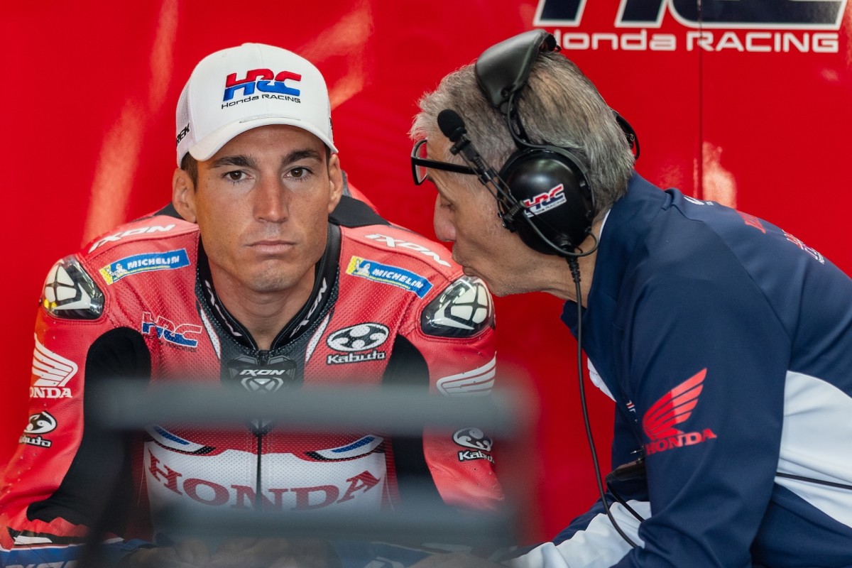 Алеш Эспаргаро останется в HRC в роли тест-пилота MotoGP Алеш Эспаргаро останется в HRC в роли тест-пилота MotoGP