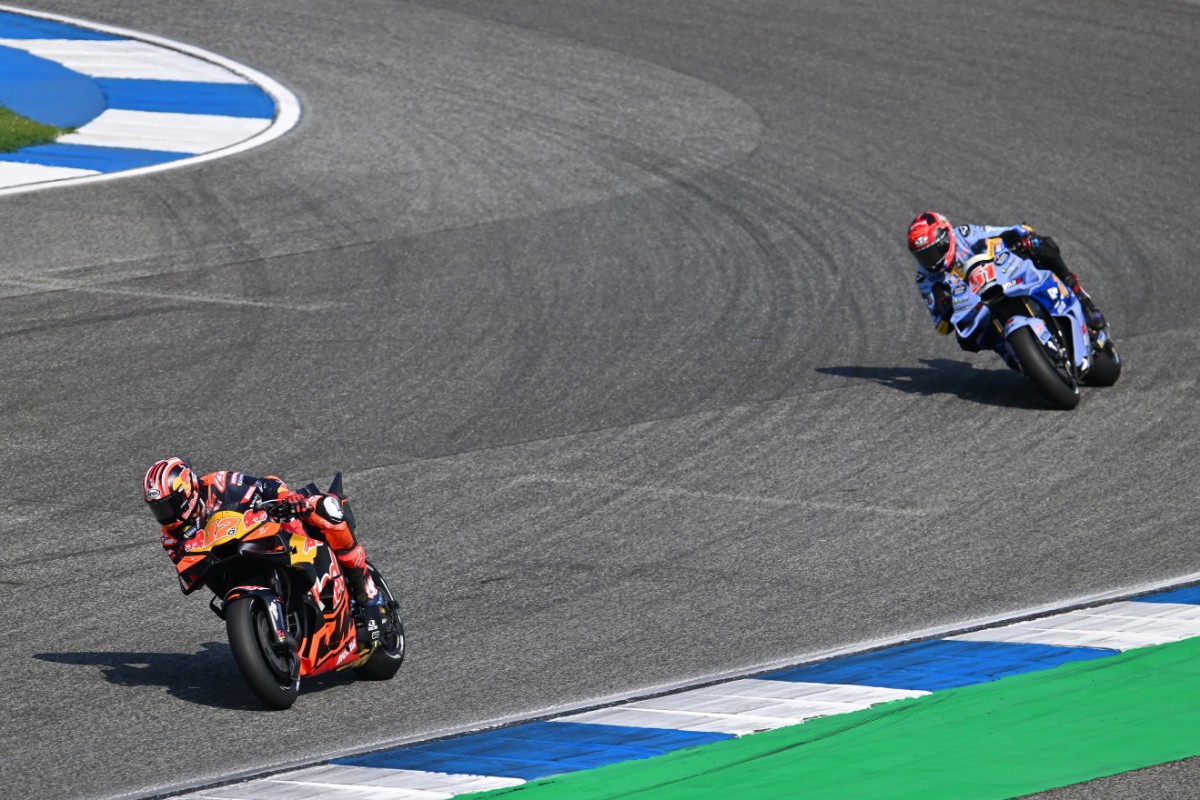 Большую часть спринта Виньялес проехал предпоследним Большую часть спринта Виньялес проехал предпоследним