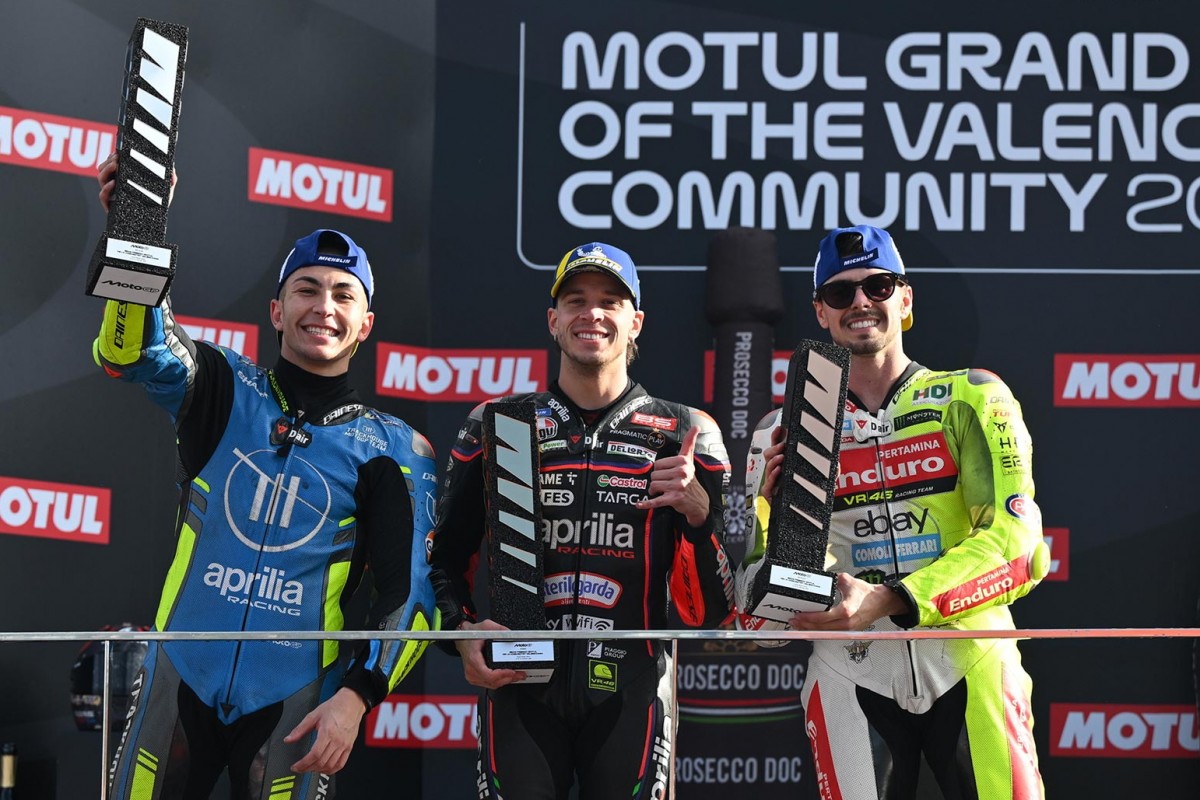 Пилоты VR46 Racing Team поднимаются на подиум в MotoGP Пилоты VR46 Racing Team поднимаются на подиум в MotoGP