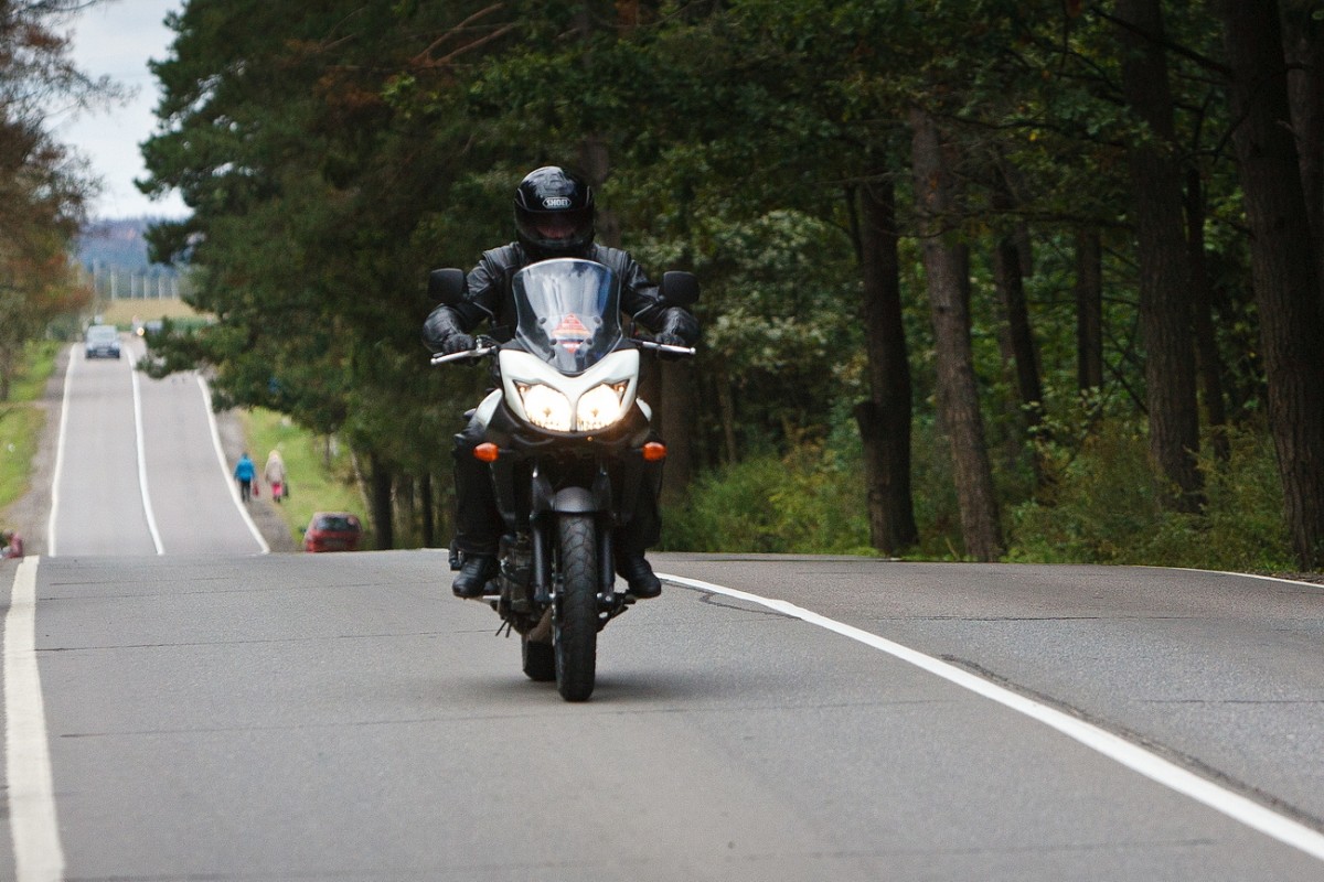 Тест-драйв Suzuki V-Strom DL650 (2012) Тест-драйв Suzuki V-Strom DL650 (2012)