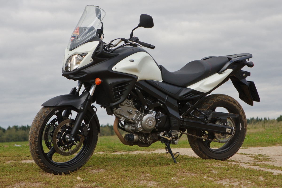Тест-драйв Suzuki V-Strom 650 (2012) Тест-драйв Suzuki V-Strom 650 (2012)