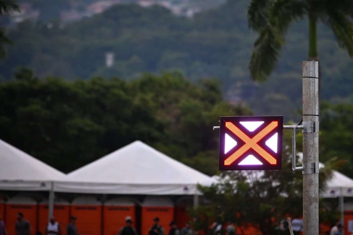 Мокрые флаги в Гоянии Мокрые флаги в Гоянии