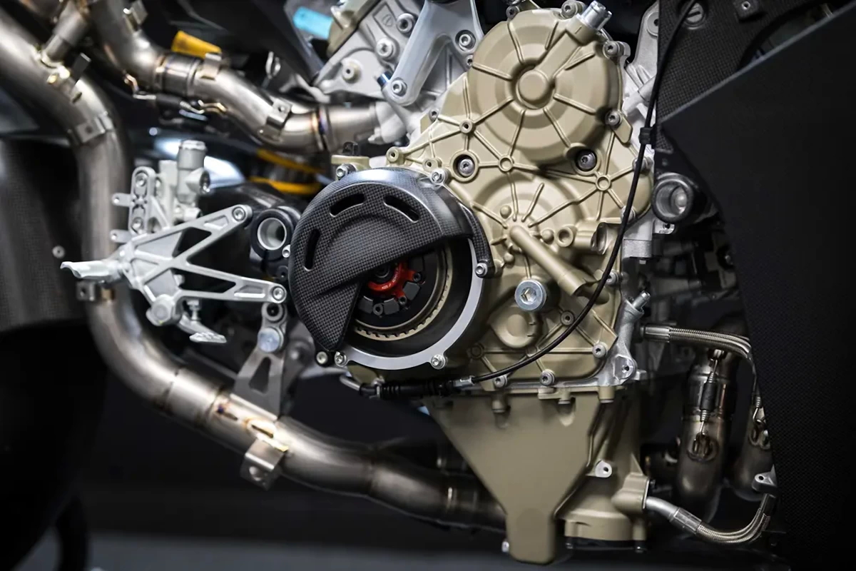 Двигатель Ducati Superleggera V4 Centenario Двигатель Ducati Superleggera V4 Centenario