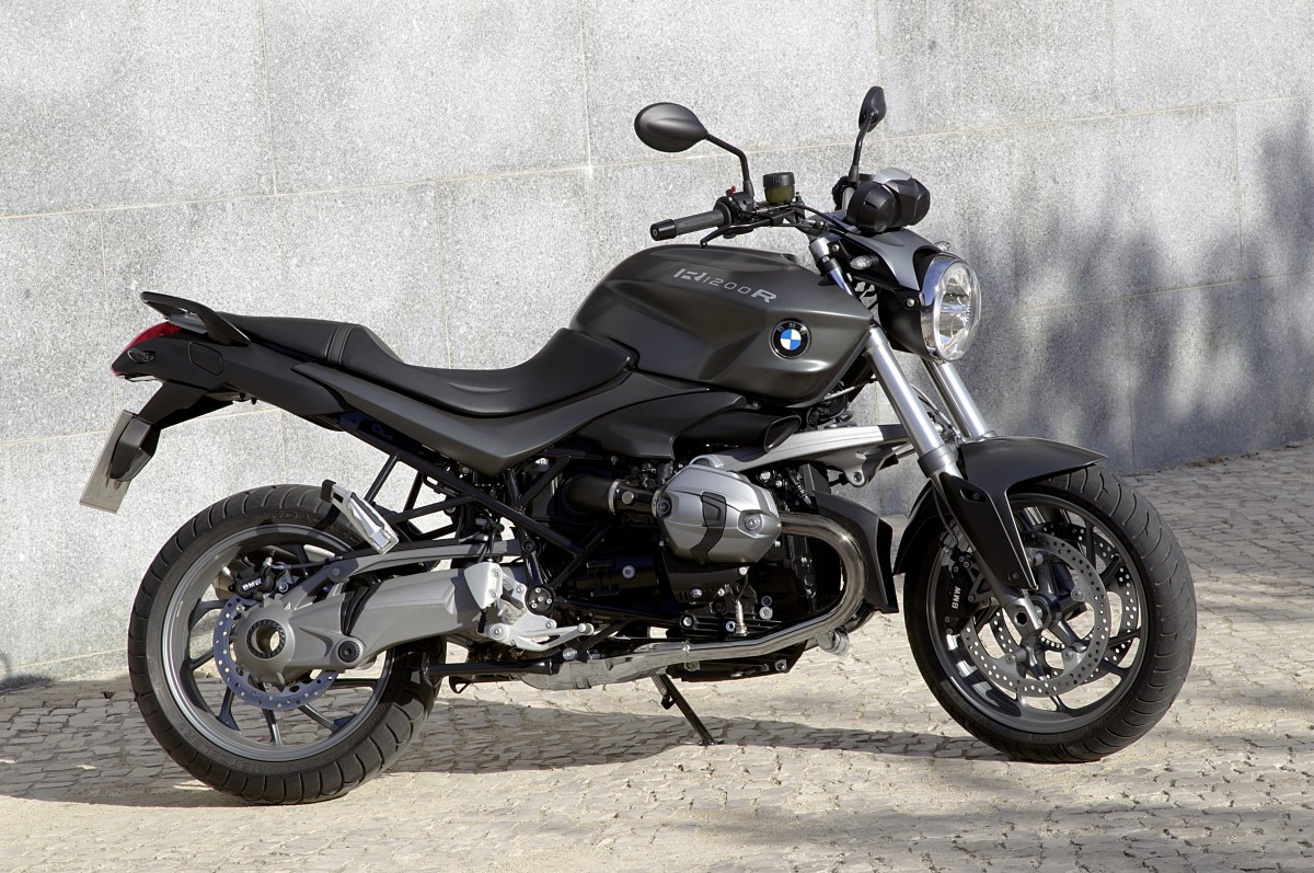 BMW R1200R с подвеской Paralever BMW R1200R с подвеской Paralever