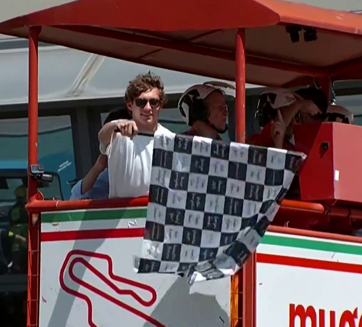 Лидер чемпионата Формулы-1 Кими Антонелли на Гран-При Италии MotoGP Лидер чемпионата Формулы-1 Кими Антонелли на Гран-При Италии MotoGP