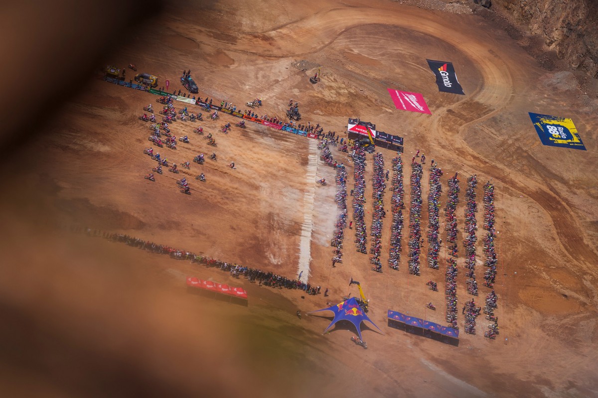 500 человек на старте Red Bull Erzberg Rodeo 2026 500 человек на старте Red Bull Erzberg Rodeo 2026