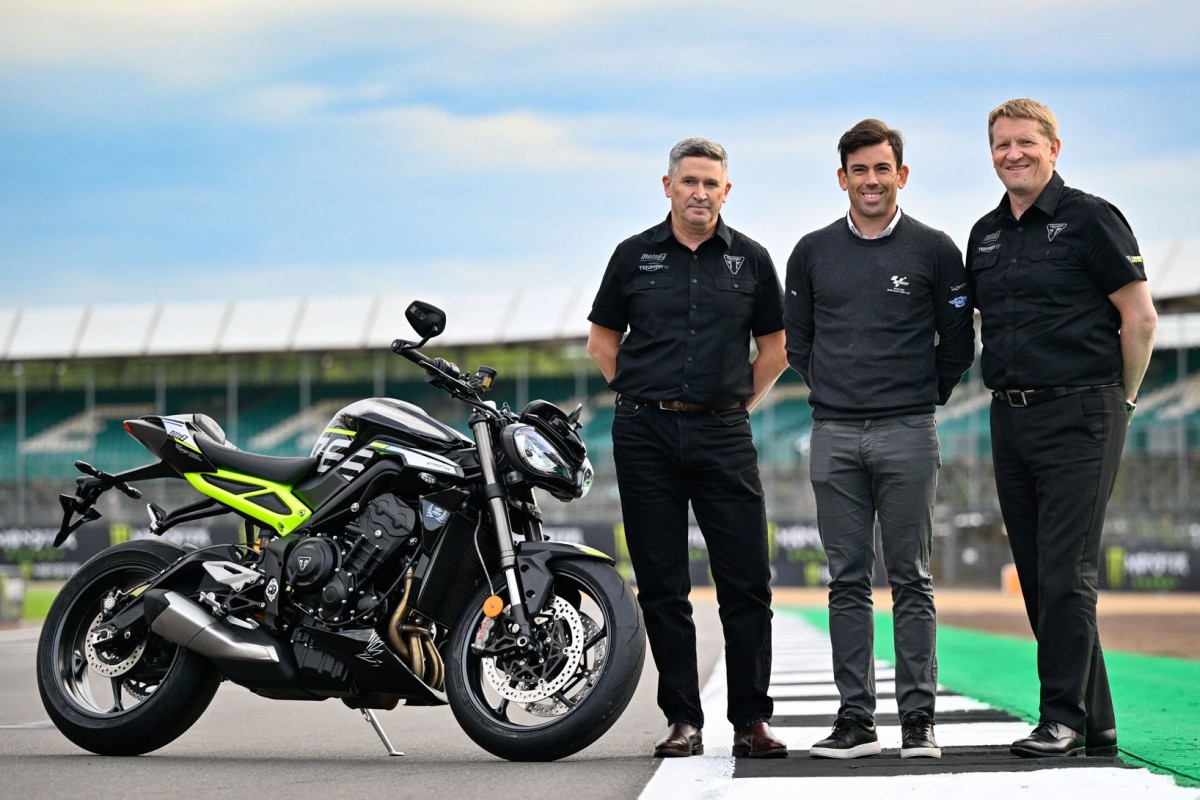 Triumph продлил свои полномочия в Moto2 до конца 2029 года Triumph продлил свои полномочия в Moto2 до конца 2029 года