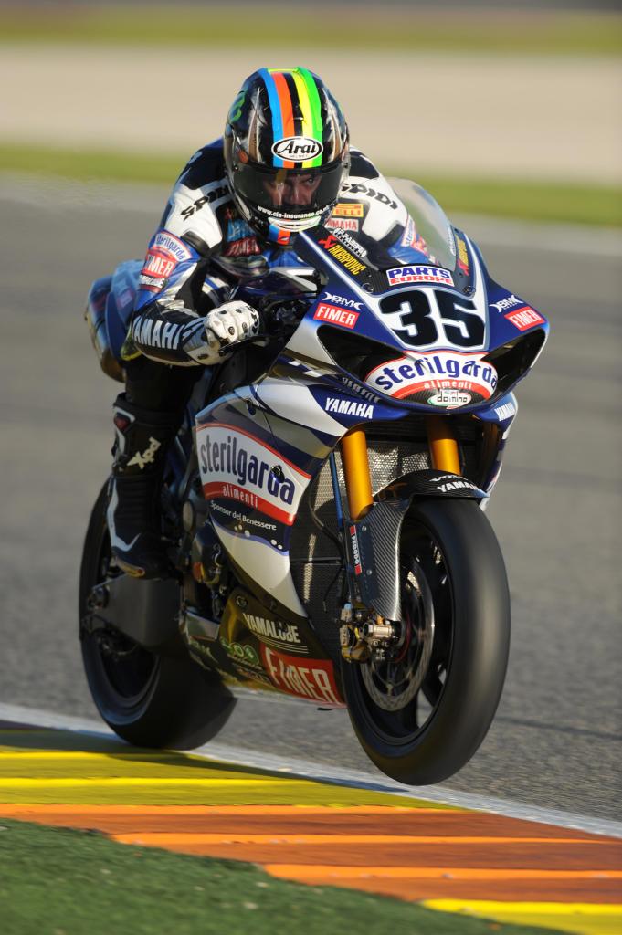 Кэл Кратчлоу, Sterilgarda Yamaha, Superpole (Ricardo Tormo Circuit, 2010) Кэл Кратчлоу, Sterilgarda Yamaha, Superpole (Ricardo Tormo Circuit, 2010)
