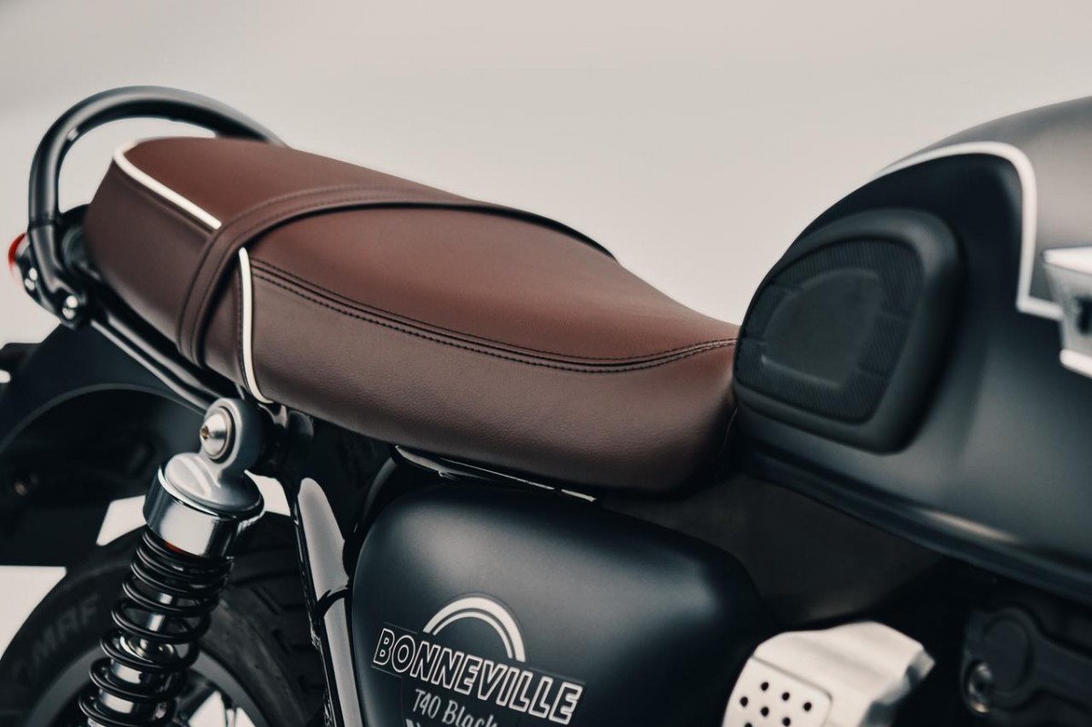 Сиденье можно заменить на заниженное: Triumph Bonneville T40 (2027) Сиденье можно заменить на заниженное: Triumph Bonneville T40 (2027)