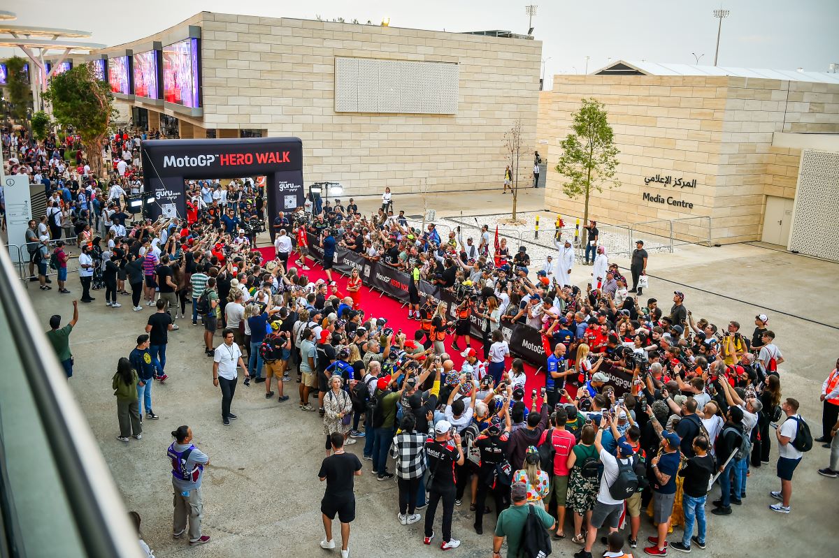 MotoGP Hero Walk в Лусаиле MotoGP Hero Walk в Лусаиле