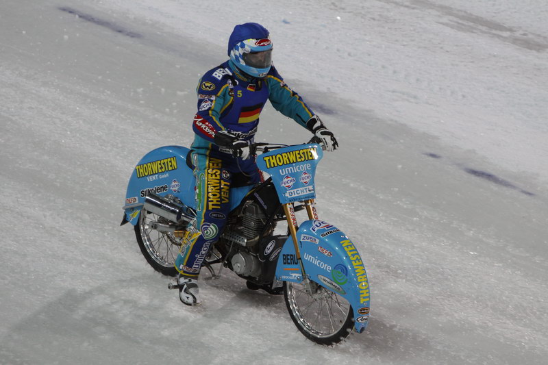 Maisto РјРѕС‚РѕС†РёРєР» Eis Ice Speedway