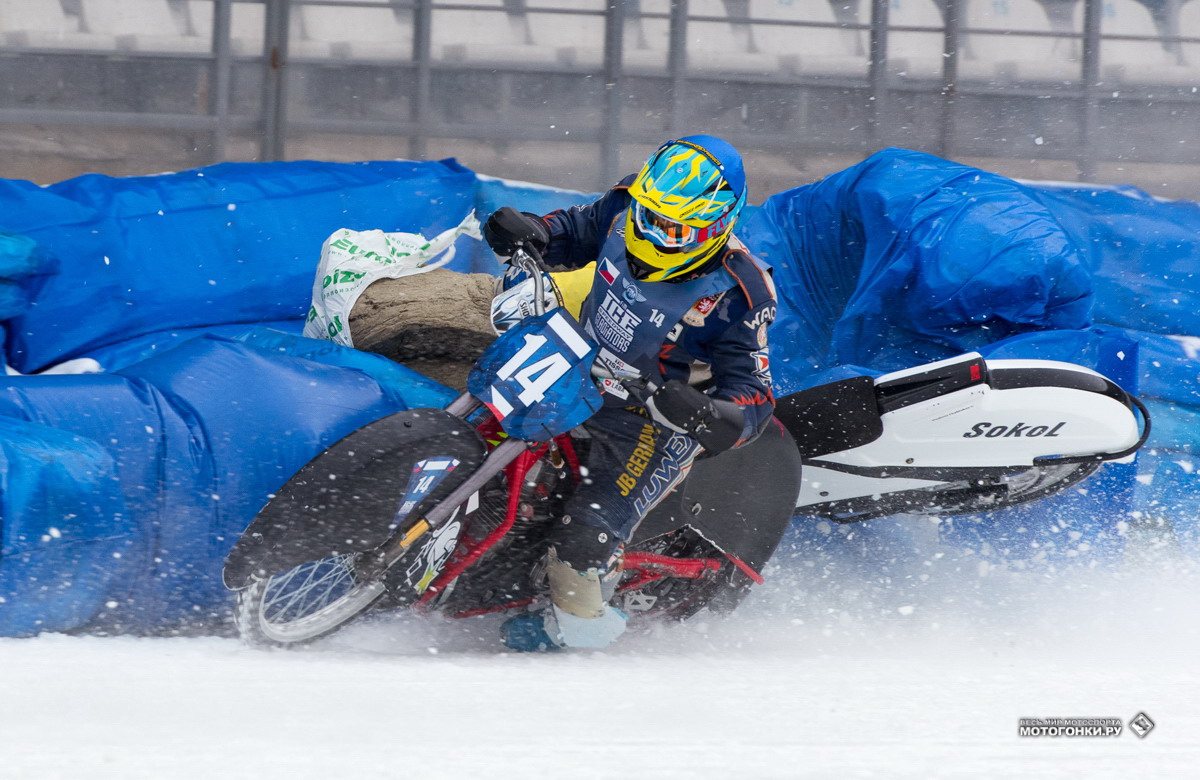 Maisto РјРѕС‚РѕС†РёРєР» Eis Ice Speedway