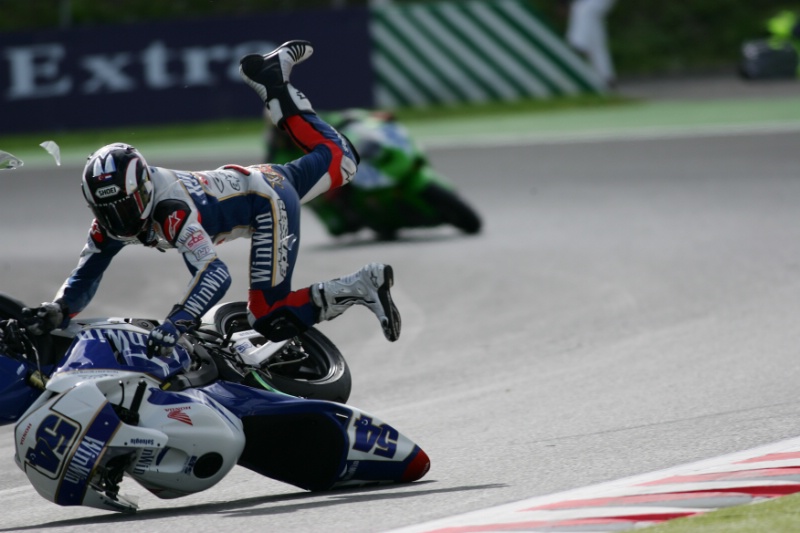 Зрелищный мотоспорт 5 букв