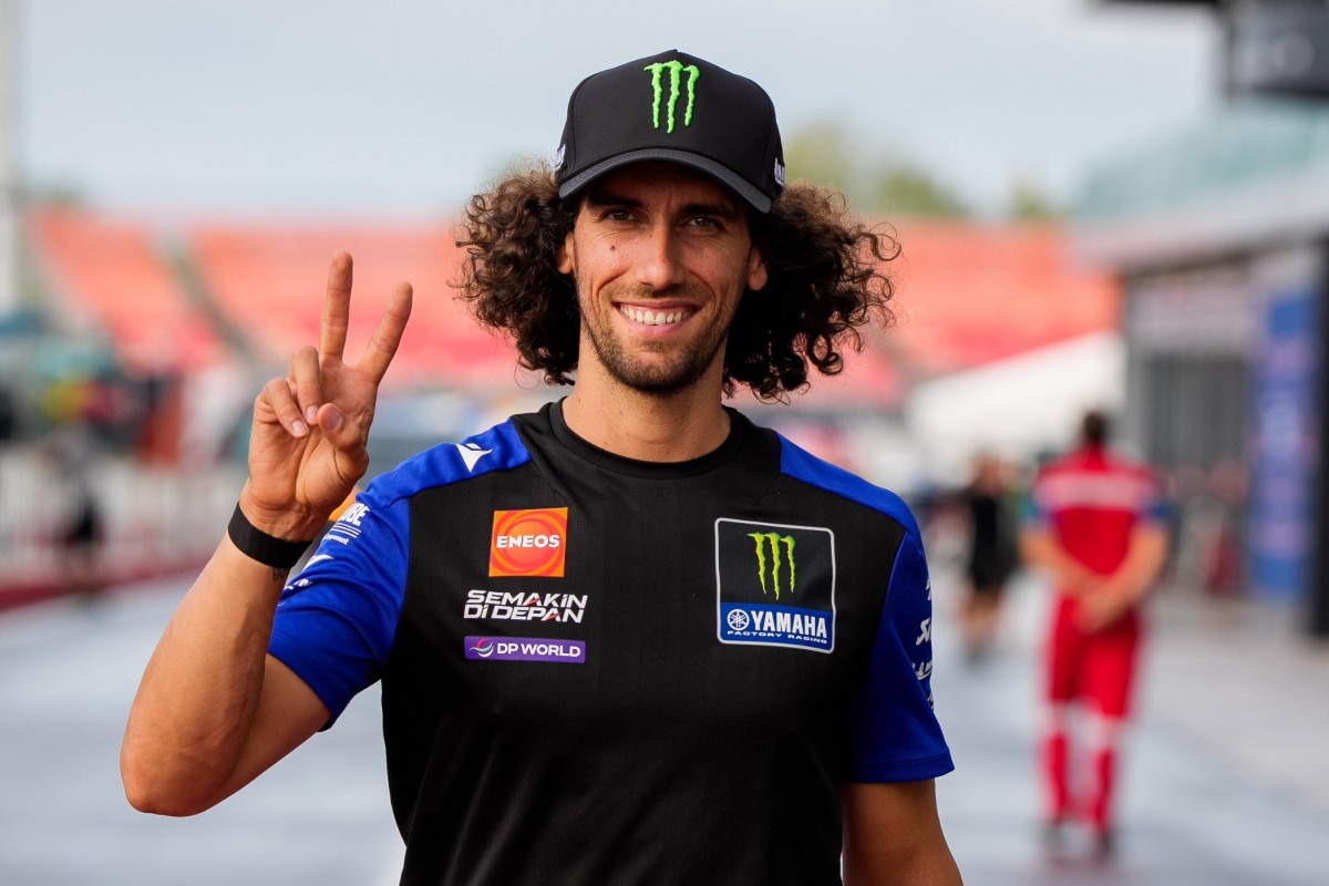 MONSTER ENERGY MONSTER ENERGY
