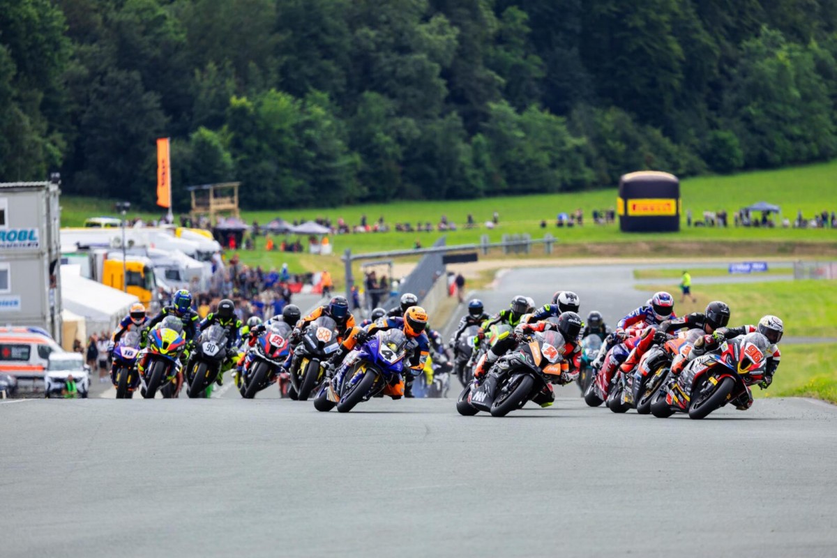 немецкий супербайк