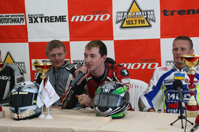 Лева-направо: Сергей Сурнакин, Евгений Чуриков и Александр Мирошниченко