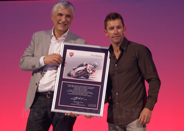 Трой Бейлисс - почетный гость Ducati на EICMA 2008