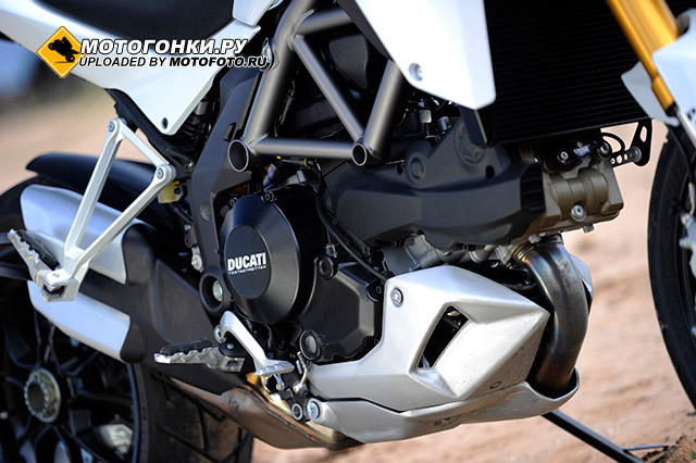 Легкая защита картера входит в комплект Ducati Multistrada 1200S
