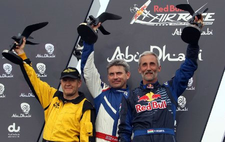 Red Bull Air Race: Пол Боном, Найджел Лэм и Петер Бешеный