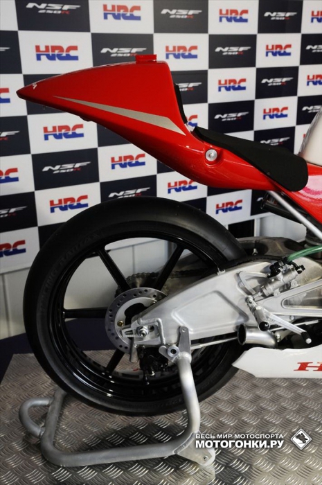Honda NSF250R: Moto3