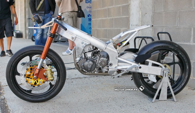 Rolling chassie BEON PreMoto3 (Moto3) с двигателем GasGas - готово к использованию!