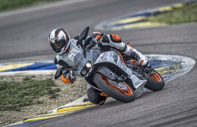 Тест-драйв KTM RC 390 (2015) на Autodromo di Modena: идеальное место для такого мотоцикла!