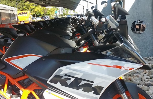 Тест-драйв KTM RC 390 и RC 200 (2015) в Модене