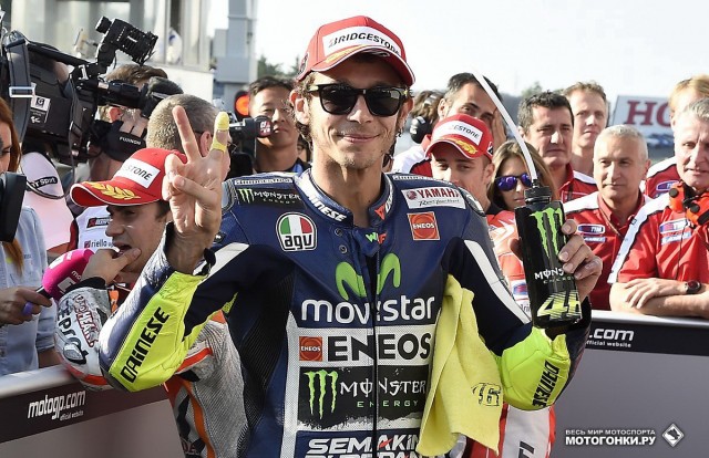 Гран-При Японии, MotoGP: Росси не хватило 0.055 секунды до поула