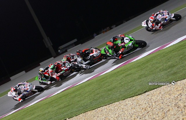 WSBK Qatar - плотнейший старт Race 1 в Losail International Circuit