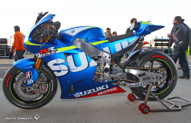 Suzuki Racing MotoGP - Suzuki GSX-RR - bike-porno