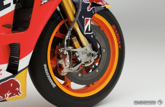 MotoGP 2015 Prototypes - Honda RC213V: тормоза и подвеска