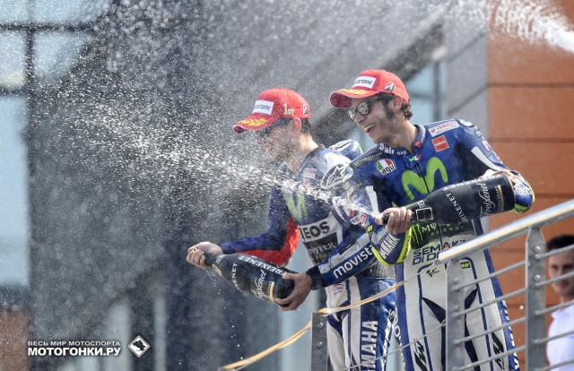 MotoGP 2015 Aragon GP 14th Round: главные претенденты на титул снова на подиуме, вместе