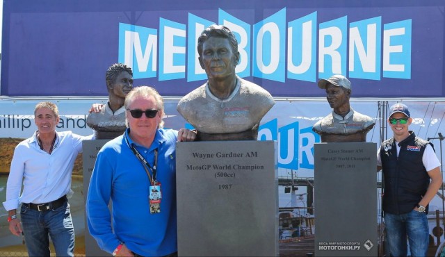 Австралийские чемпионы - Уэйн Гарднер, Мик Дуэйн и Кейси Стоунер увековечены в бронзе на Phillip Island Grand Prix Circuit