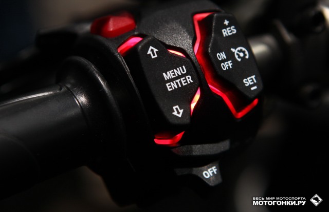 EICMA-2015: Картинки с выставки - Ducati XDIAVEL - пульт управления