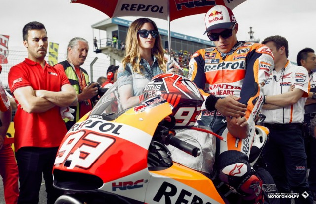 MotoGP 2015 Spanish GP 4th Round: Марк Маркес (Repsol Honda) вышел на старт, приняв обезболивающее после аварии