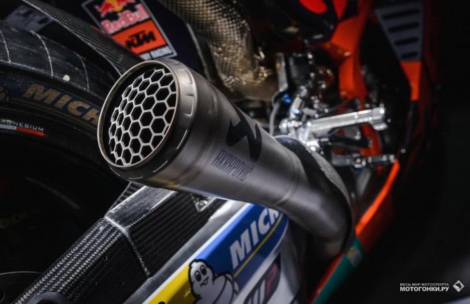 MotoGP - KTM RC16 (2017) и его уникальная выпускная система Akrapovic 
